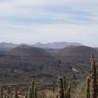 vue sur les volcans Mellizos (jumeaux) d'Andagua