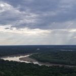 Vue du fleuve depuis le mirador du Raudal