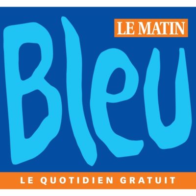 Journal gratuit et matin bleu