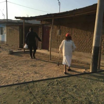Coronavirus au Pérou : « Je me vois contrainte de dire non à des Péruviens qui me demandent à manger», une dure réalité de la solidarité
