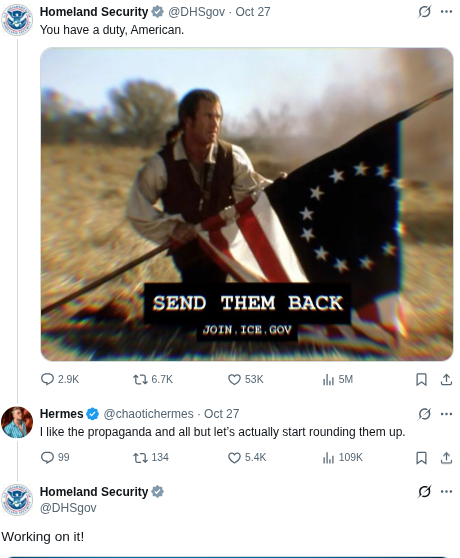 Drapeau américain déchiré avec message « Send Them Back » sur fond de paysage désertique, représentant la controverse et la division politique aux États-Unis.