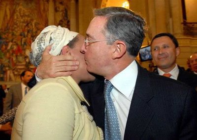 uribepiedad.jpg